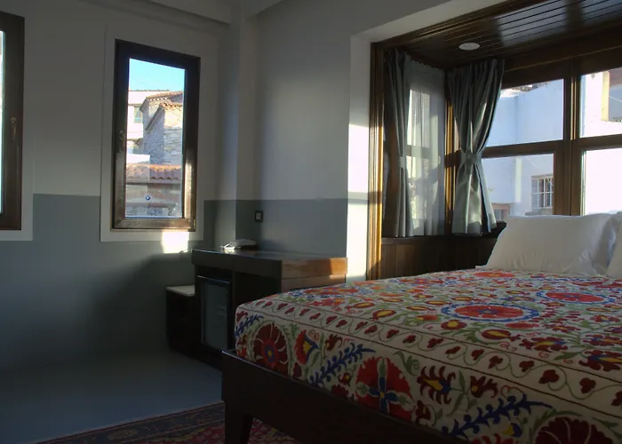 Ayasoluk & Restaurant 2*