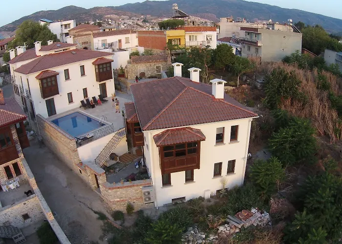 Ayasoluk & Restaurant Hotell 2*