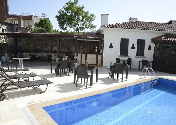 Ayasoluk & Restaurant 2*